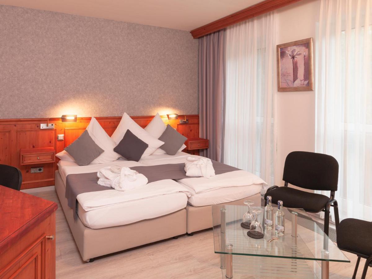 Hotel Haus Gimken Essen Esterno foto